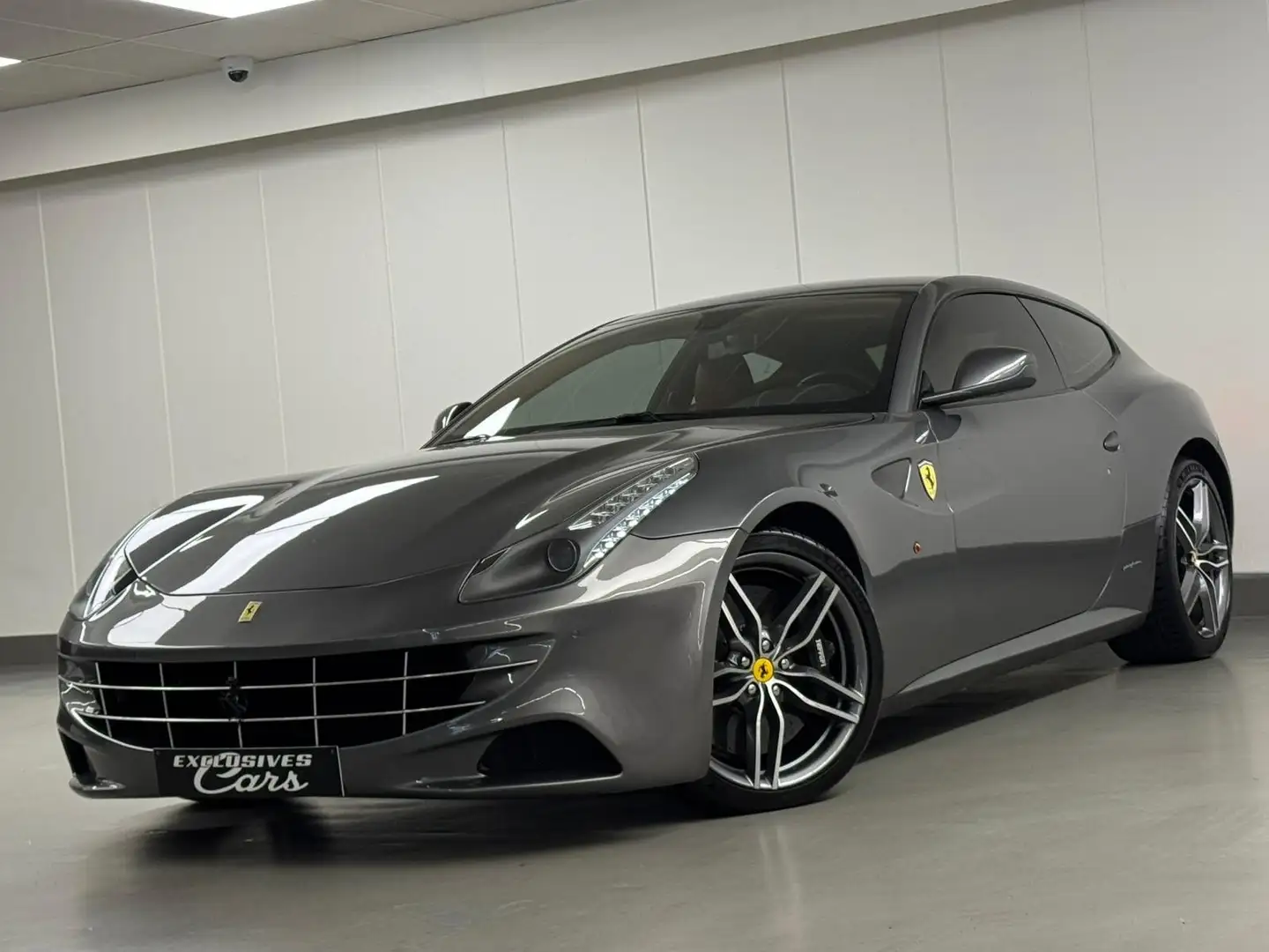 Ferrari FF 6.3i V12 Grau - 1