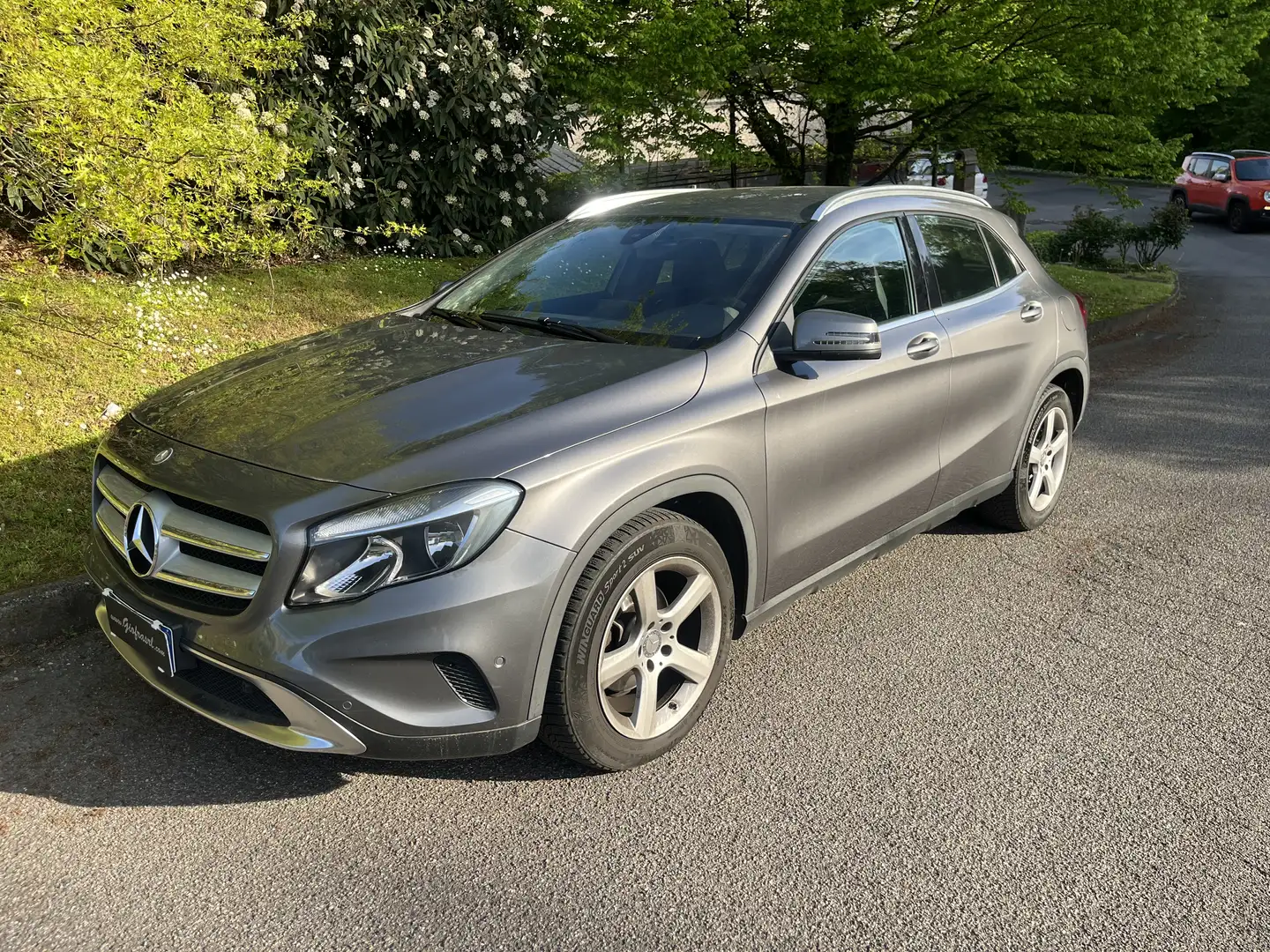 Mercedes-Benz GLA 200 GLA 200 d (cdi) Sport auto Gri - 1