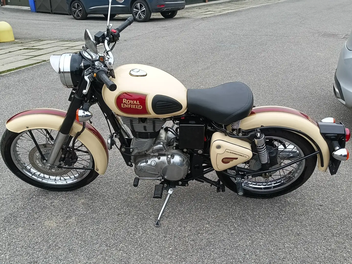 Royal Enfield Bullet 500 Bullet Classic 500 Beige - 2