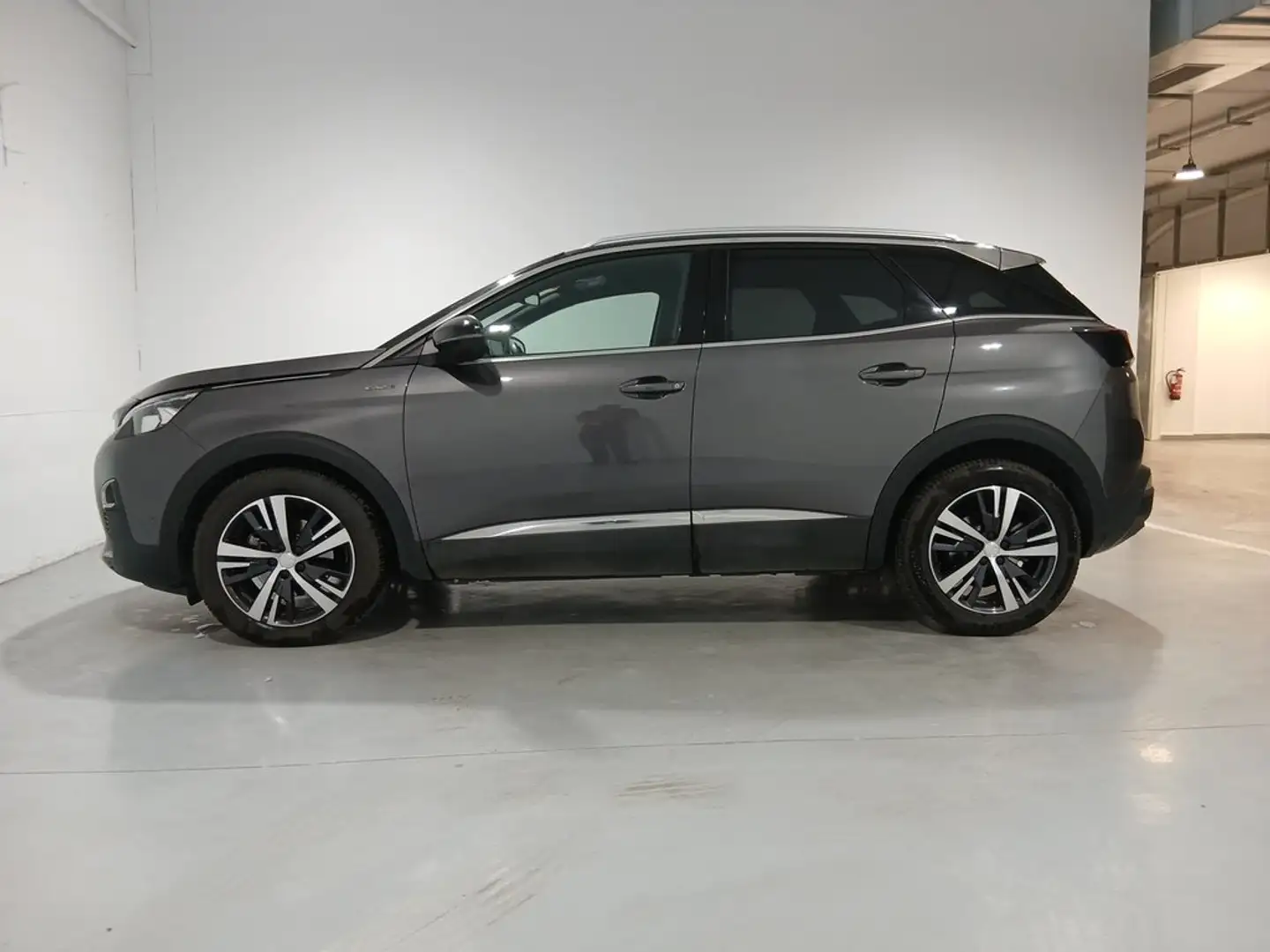 Peugeot 3008 1.5BlueHDi GT Line S&S 130 Gris - 2