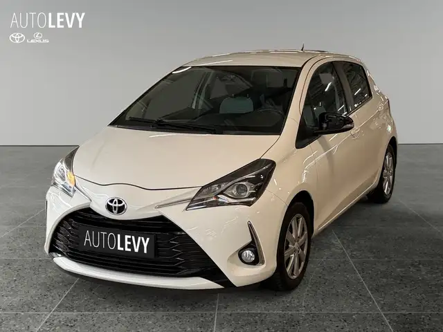 Toyota Yaris view 2