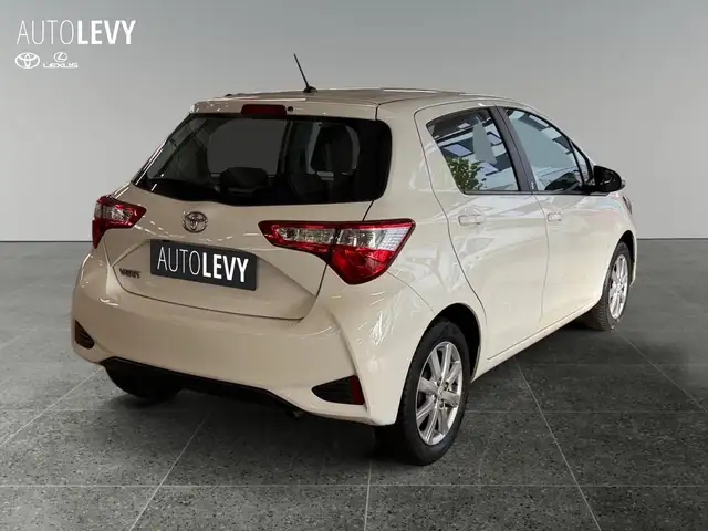 Toyota Yaris view 6