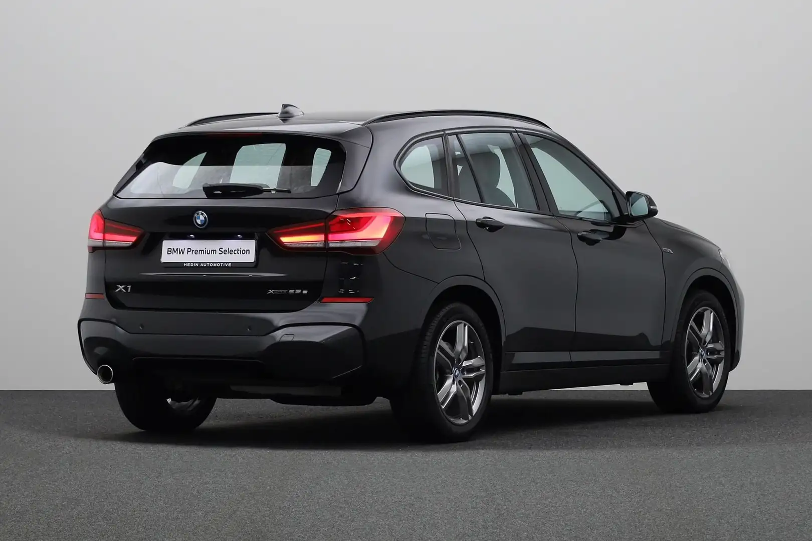 BMW X1 xDrive25e eDrive Edition | M-Sportpakket | 18'' M- Zwart - 2
