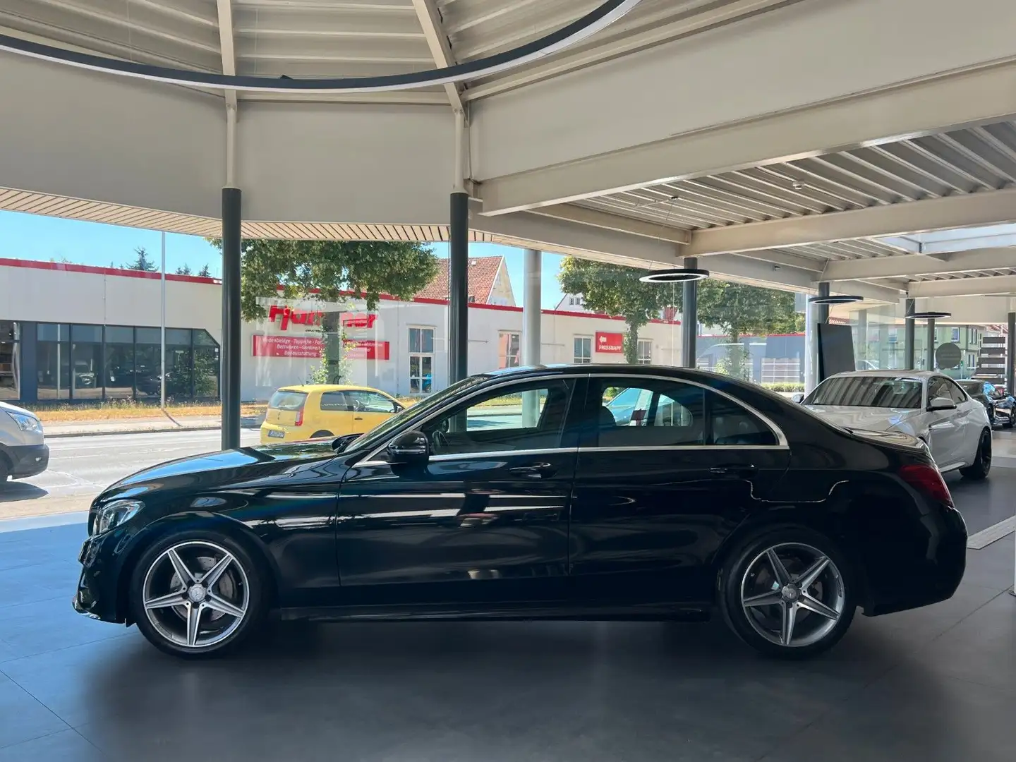 Mercedes-Benz C 220 d AMG Automatik/Leder/LED/NAVI/SHZ/PDC/ Schwarz - 2