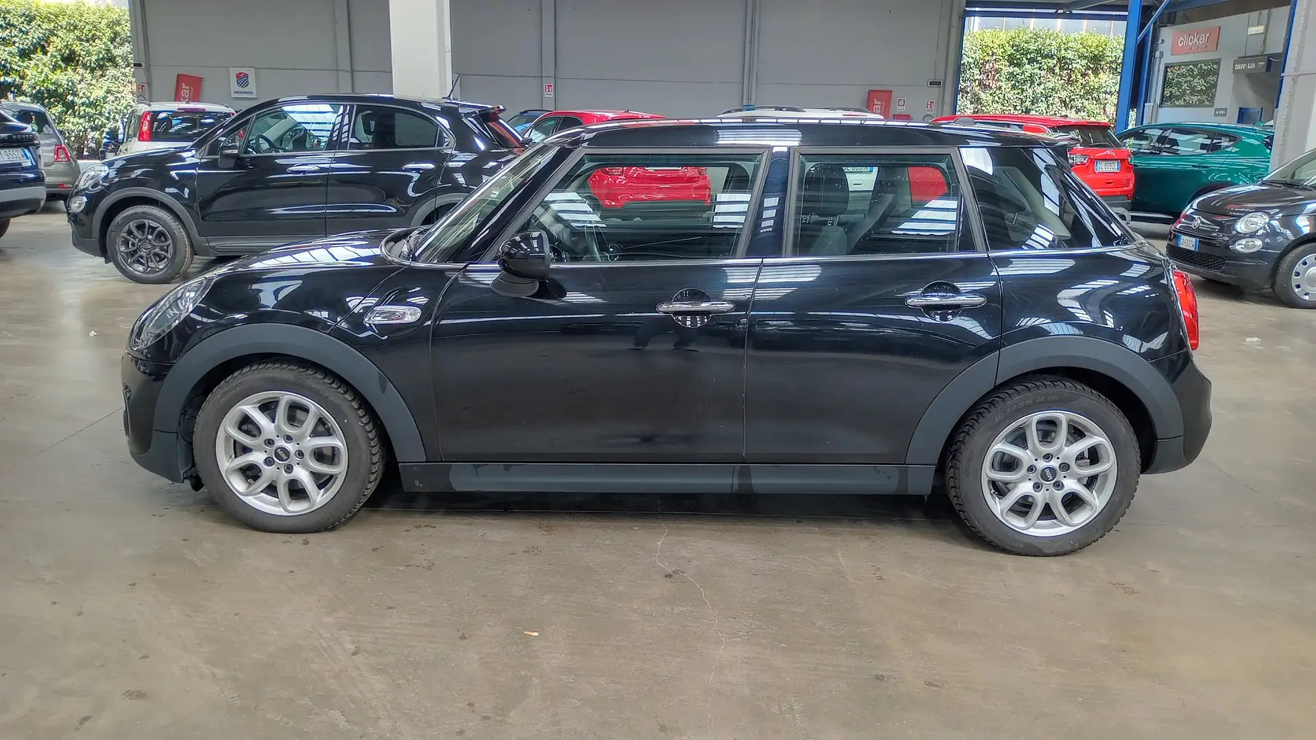 MINI Cooper SD Mini 5p 2.0 Cooper SD auto Nero - 2