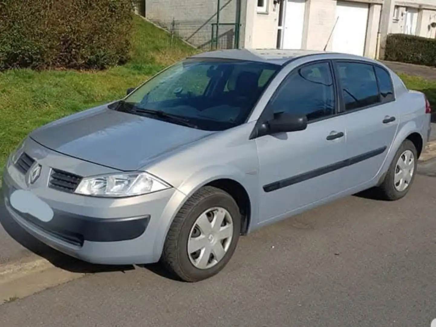 Renault Megane Megane 1.5 dCi Authentique Référence Gris - 2