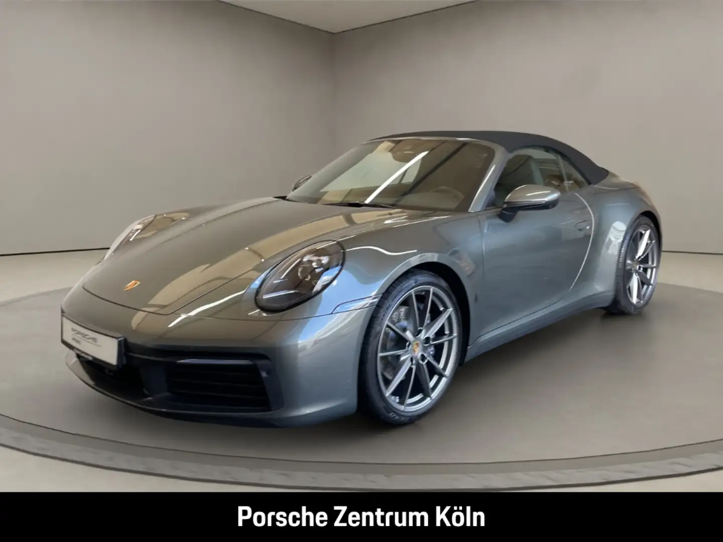 Porsche 992 911 Carrera Cabriolet Abstandstempomat BOSE Vert - 1