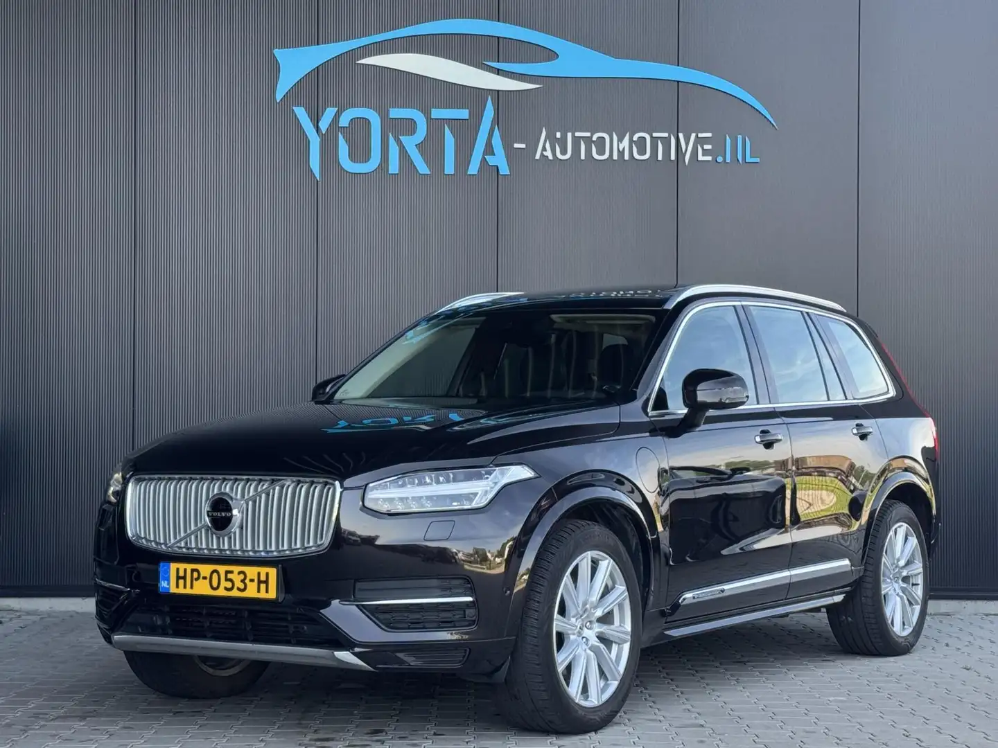 Volvo XC90 2.0 T8 Twin Engine AWD Inscription NL AUTO*DEALERO Zwart - 1