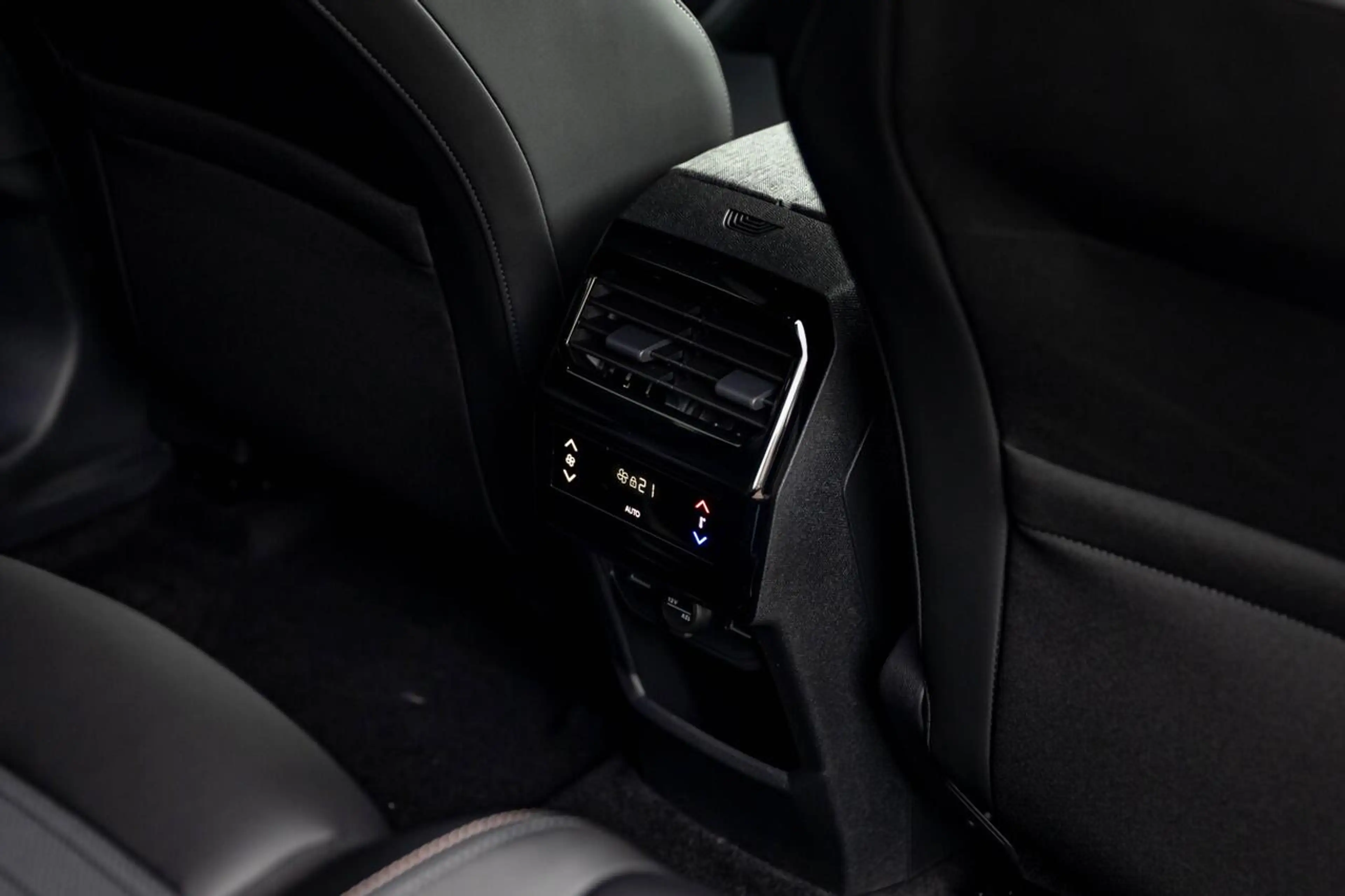 Peugeot 5008 Allure | MHEV 145 PK | Nieuw!! | 7-zit | Grote ... — photo 10