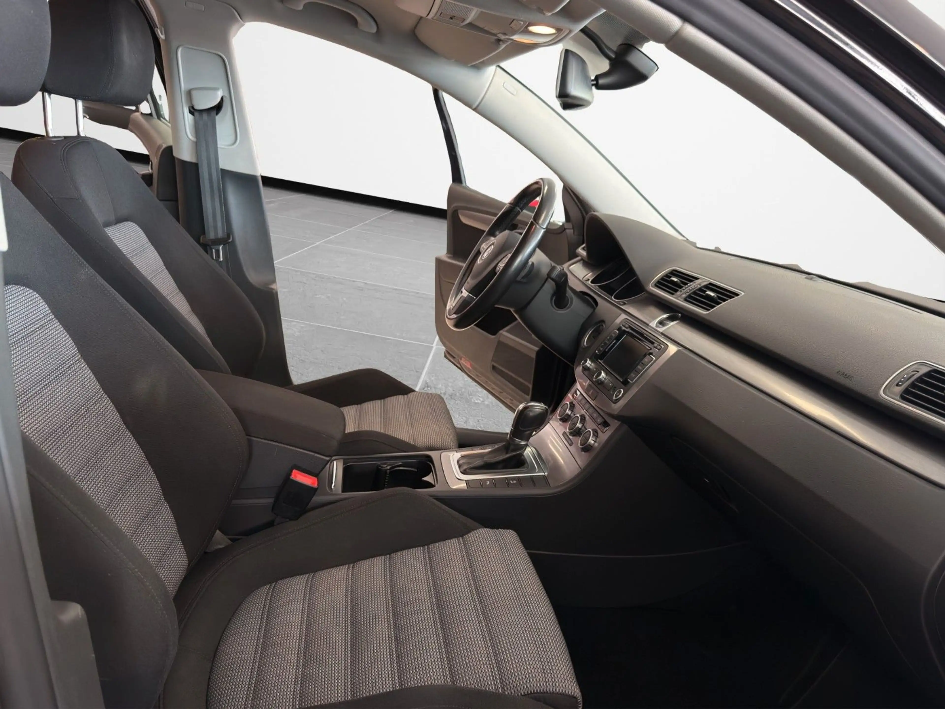 Volkswagen Passat Variant PASSAT VARIANT 1.4! COMFORTLINE! KAMERA! NAVI! — photo 14