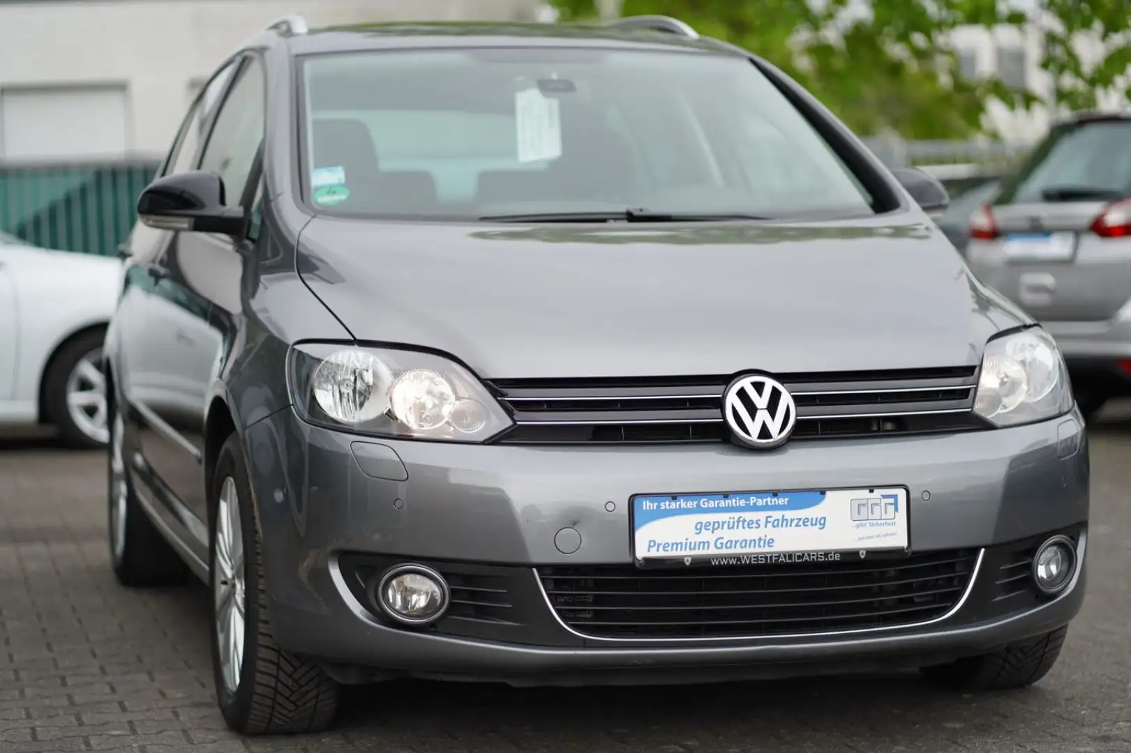 Volkswagen Golf Plus VI Style Automatik PDC Klima SHZ 1Hand Gris - 1