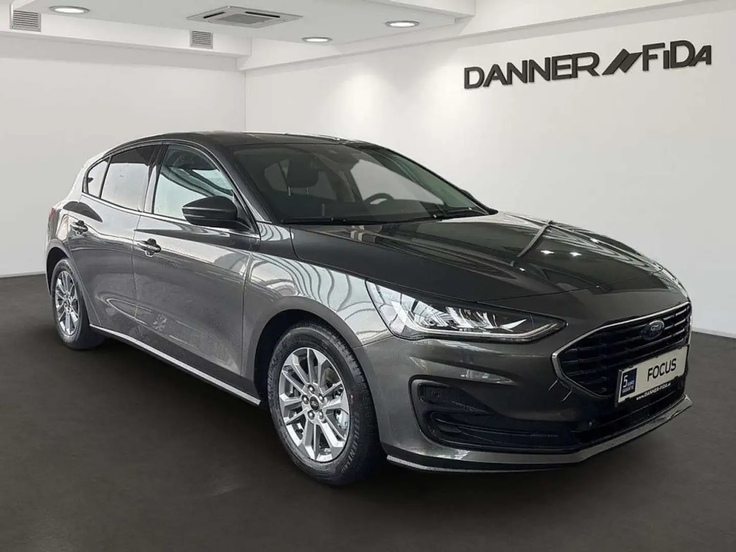 Ford Focus TITANIUM EDITION 5tg. 115 PS Diesel Autom. Grau - 2