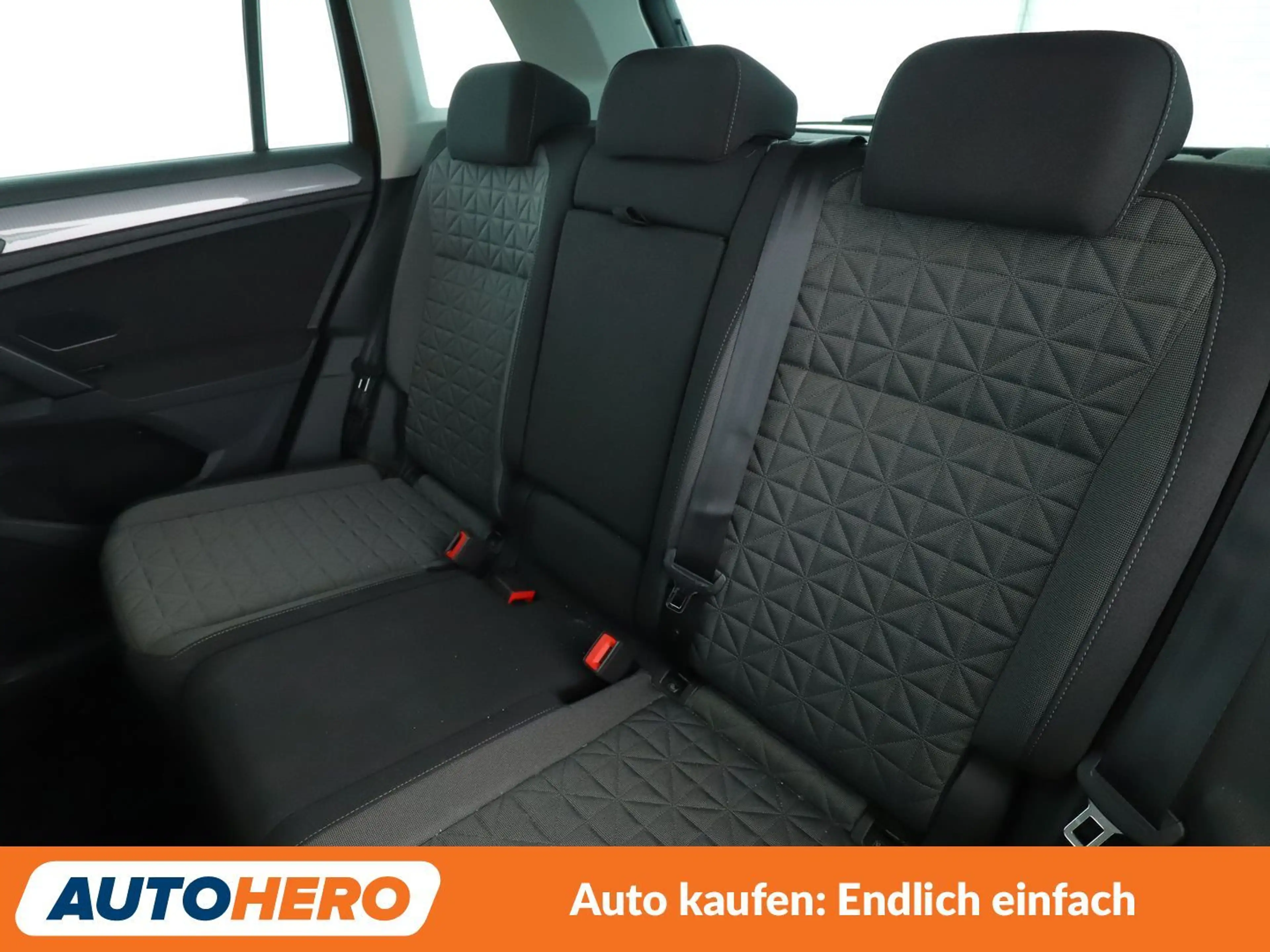 Volkswagen Tiguan 1.5 TSI ACT Life Aut.*NAVI*CAM*SHZ* — photo 14