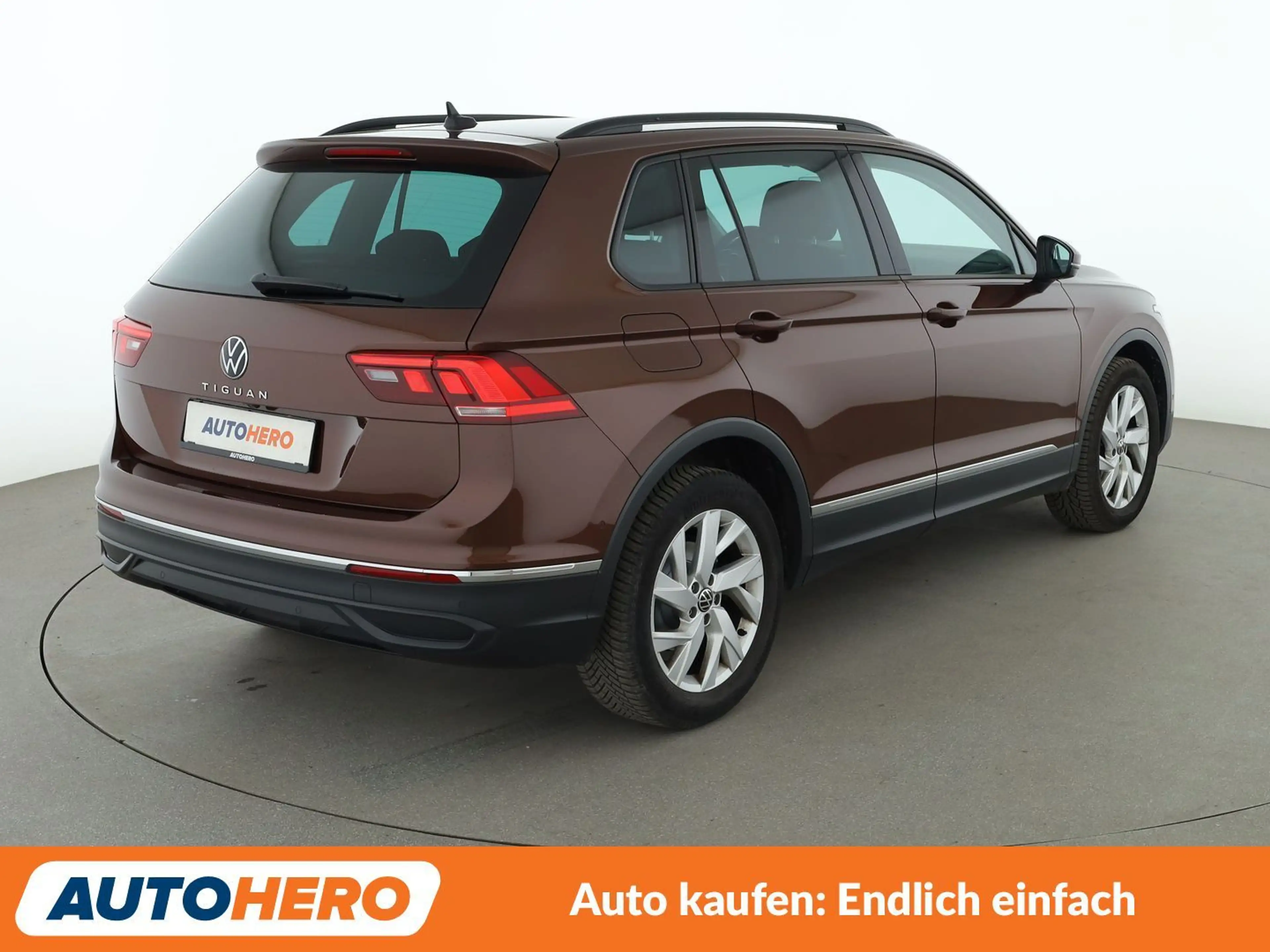 Volkswagen Tiguan 1.5 TSI ACT Life Aut.*NAVI*CAM*SHZ* — photo 6