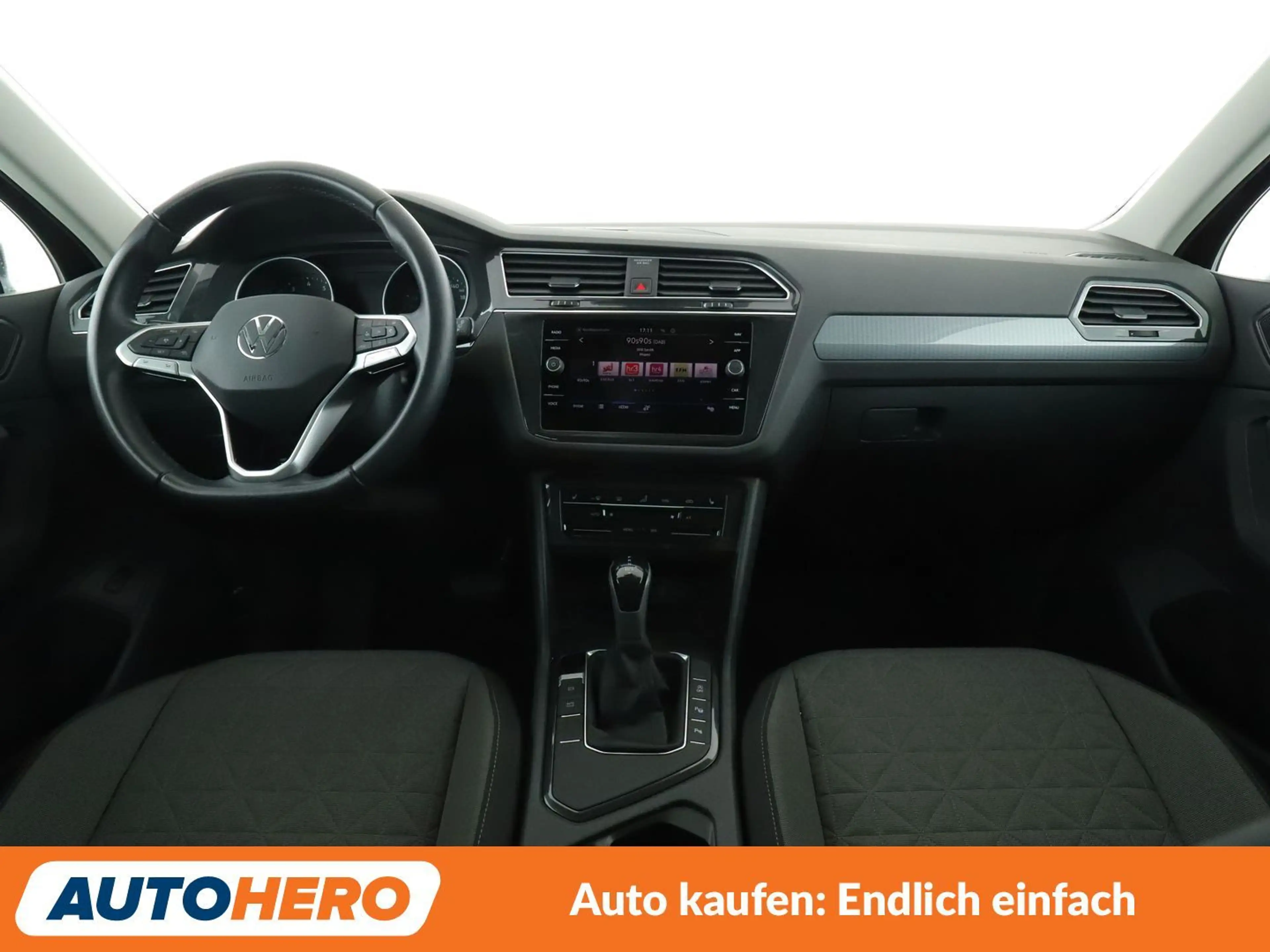 Volkswagen Tiguan 1.5 TSI ACT Life Aut.*NAVI*CAM*SHZ* — photo 12