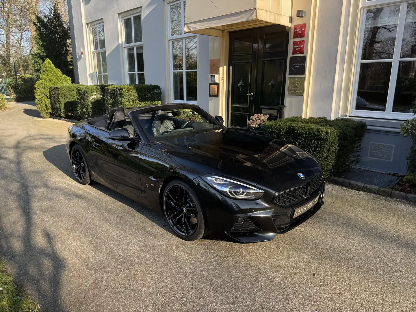 BMW Z4 Roadster sDrive30i, M-pakket, Memory, Stuurwielv. Schwarz - 1