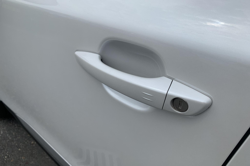 Peugeot e-2008 EV GT Pack 50 kWh | Camera | Adaptive cruise contr — photo 11