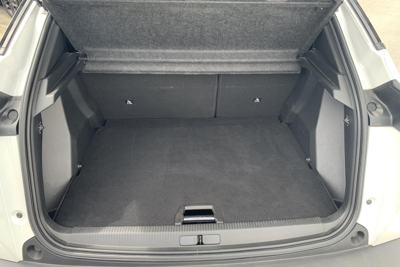 Peugeot e-2008 EV GT Pack 50 kWh | Camera | Adaptive cruise contr — photo 15