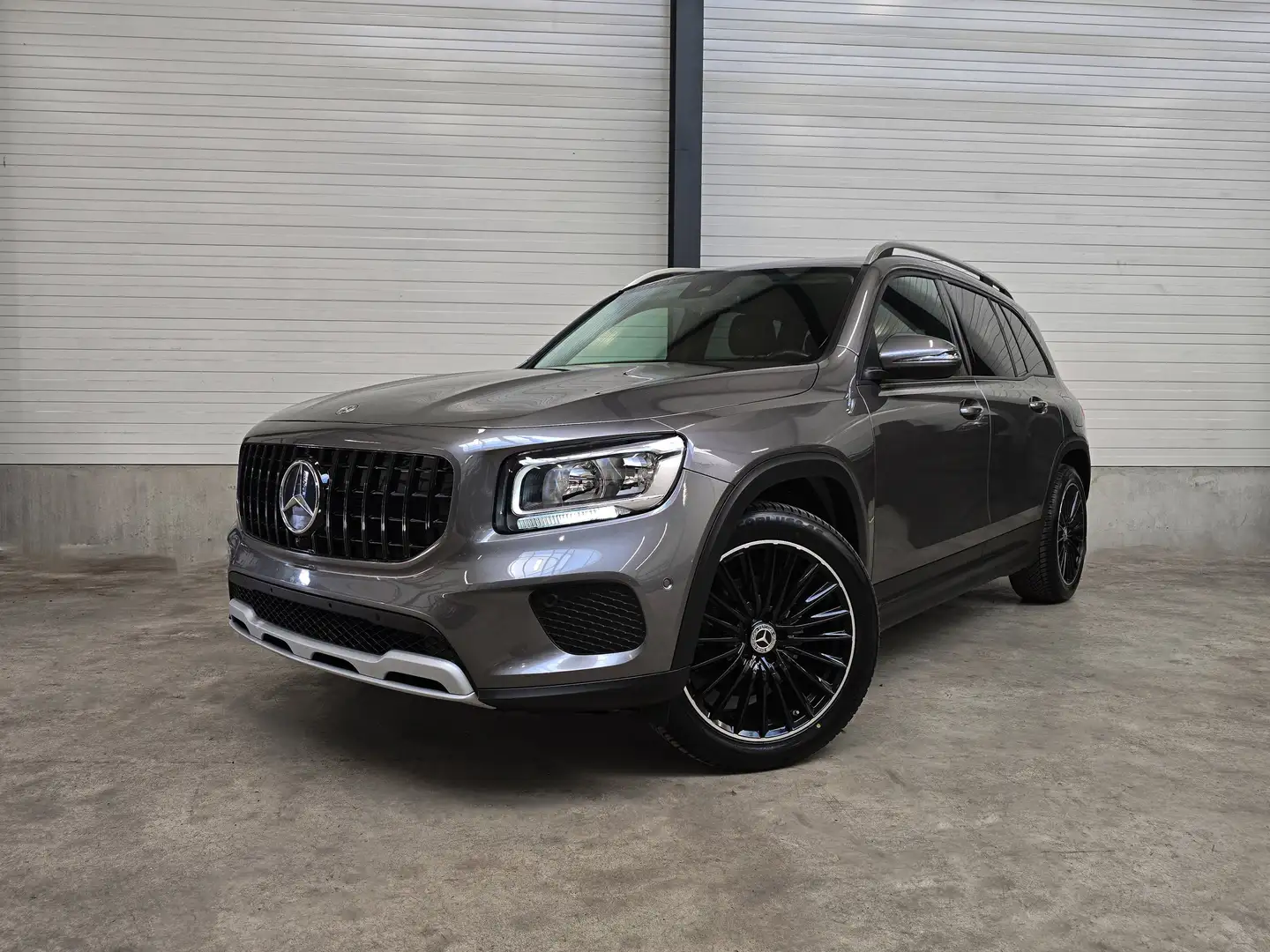 Mercedes-Benz GLB 180 ✖️ 19' AMG | FULL OPTION | APPLE CARPLAY | TVA Szary - 1