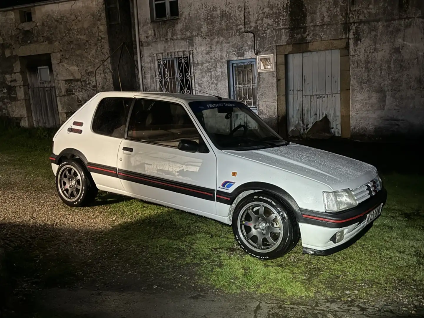 Peugeot 205 1.9 GTI Blanc - 1