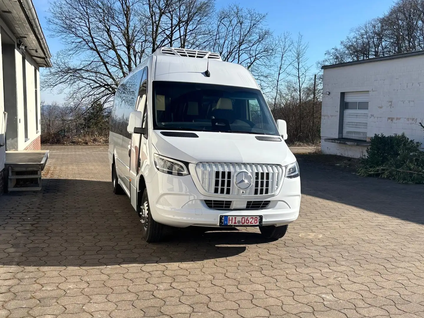 Mercedes-Benz Sprinter 519 Tour / Transfer Weiß - 1