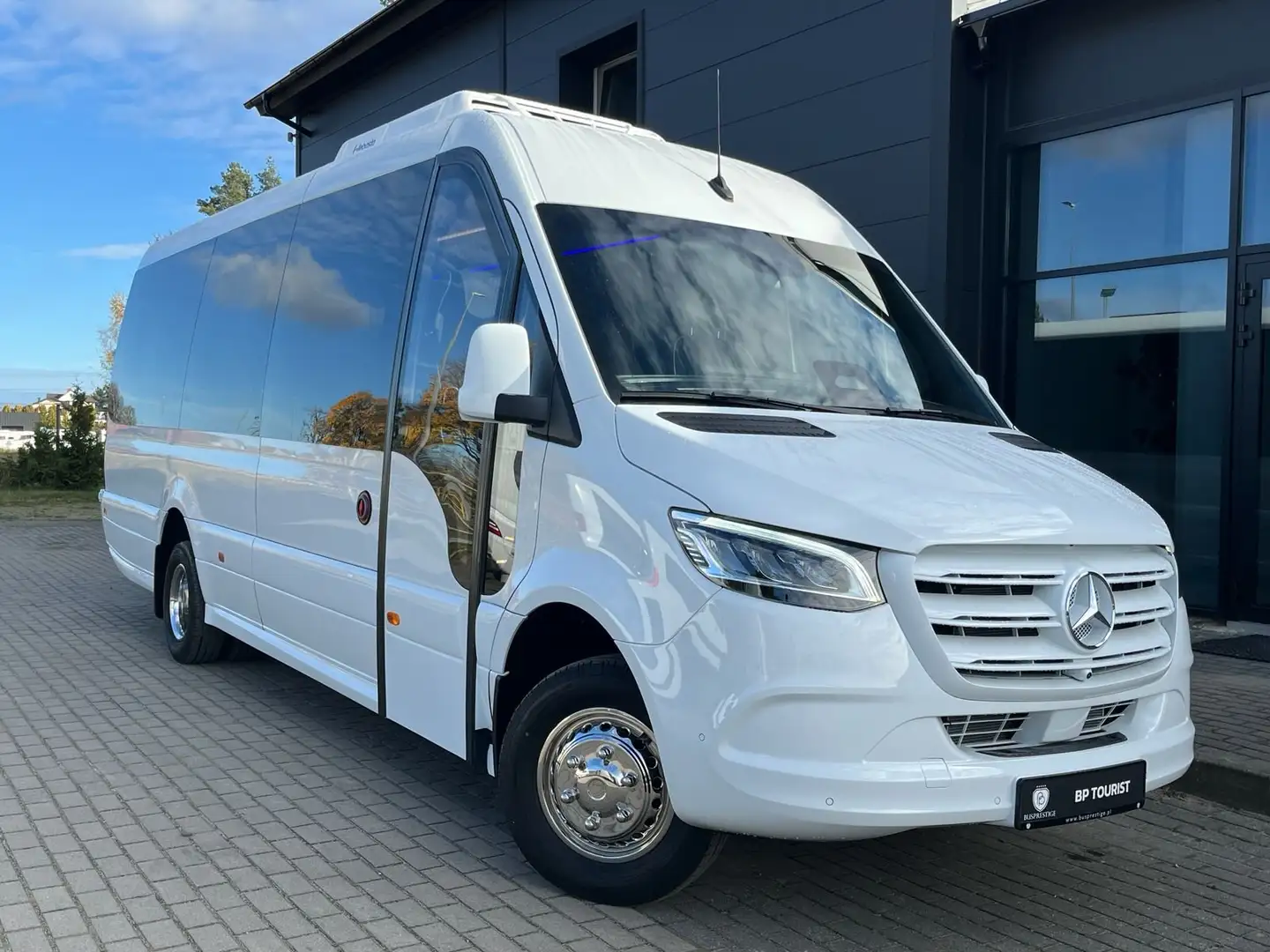 Mercedes-Benz Sprinter 519 Tour / Transfer Weiß - 2