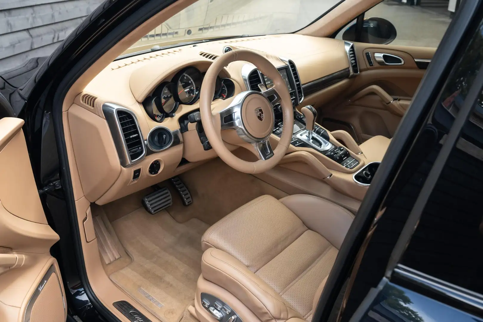 Porsche Cayenne 4.8 Turbo - Youngtimer - PCCB - Burmester Schwarz - 2