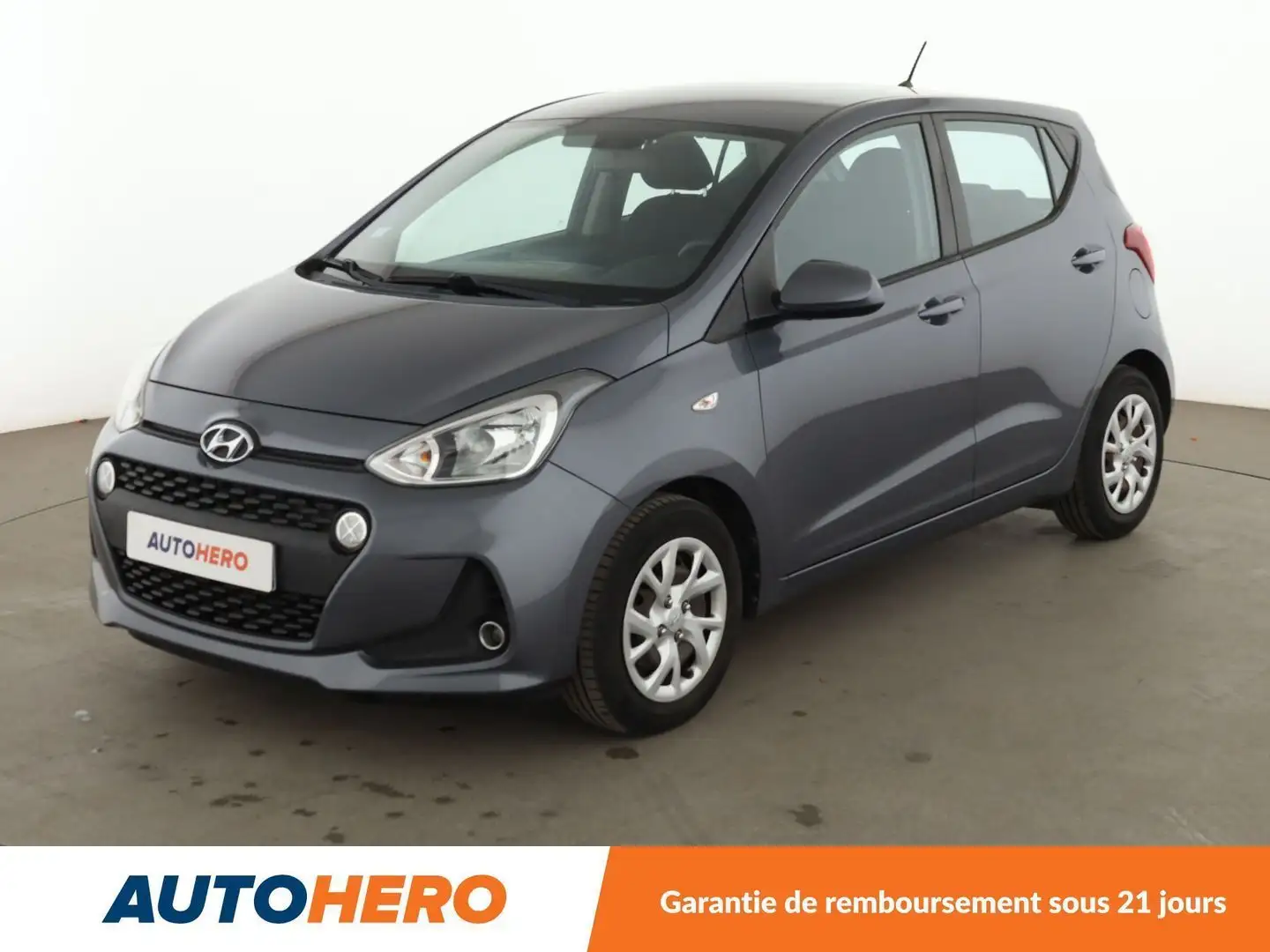 Hyundai i10 1.0 Intuitive Gris - 1