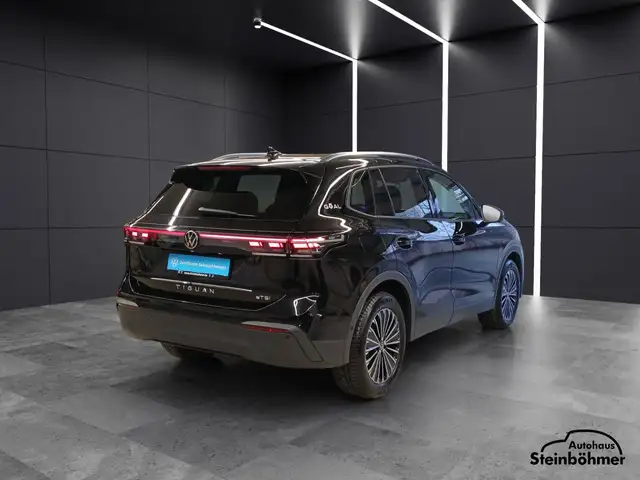 Volkswagen Tiguan view 8