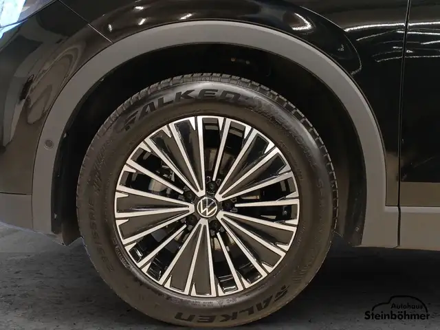 Volkswagen Tiguan view 13