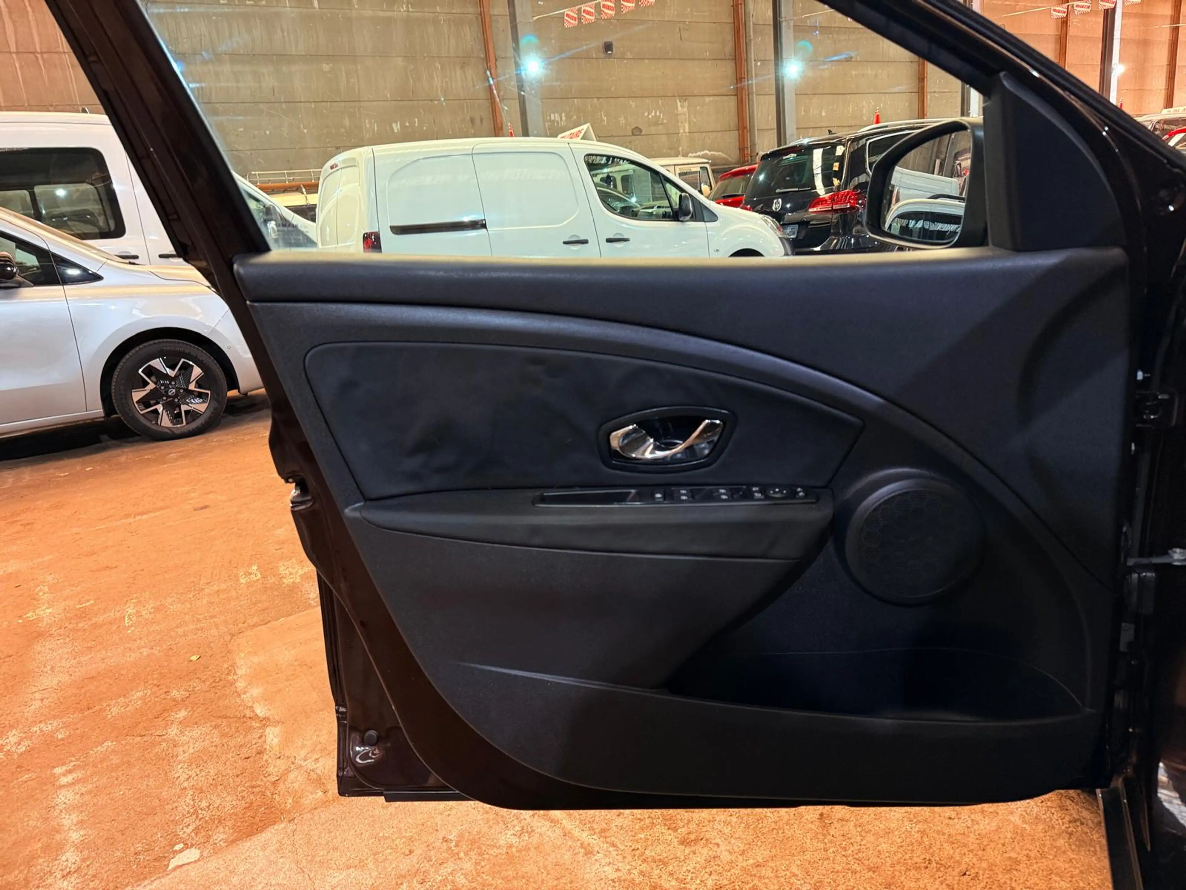 Renault Megane Megane 1.5 dCi Energy Limited GPS Airco Attache remorque — photo 15