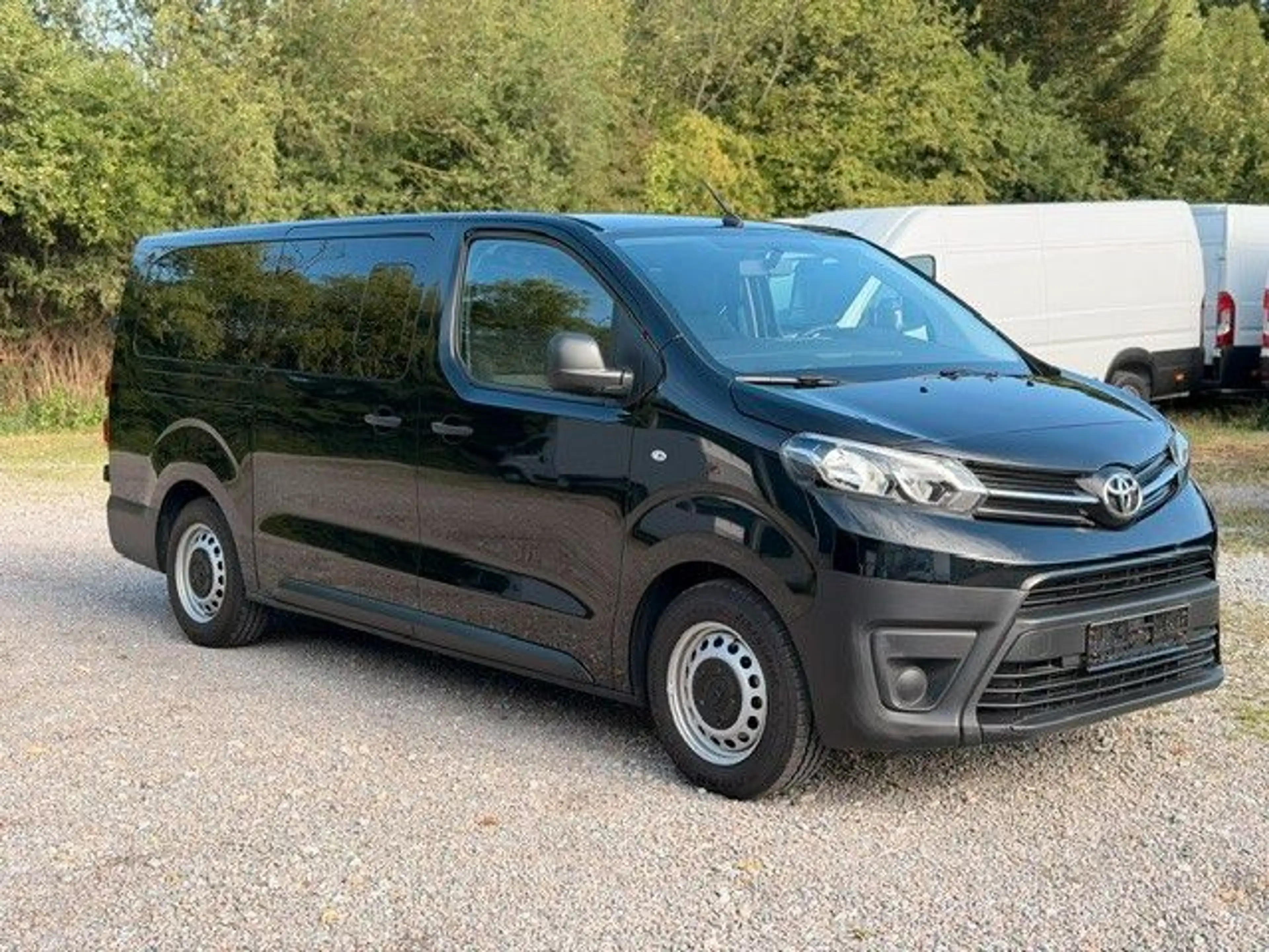 Toyota Proace 2,0.106kW L2 9-Sitzer Tempomat