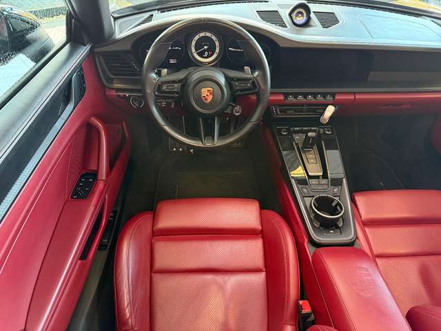 Porsche 992 Carrera 4 GTS Cabrio Chrono 18Wege Bose PDLS