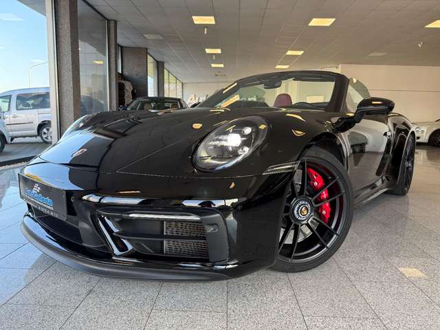 Imagine Porsche 992 Carrera 4 GTS Cabrio Chrono 18Wege Bose PDLS