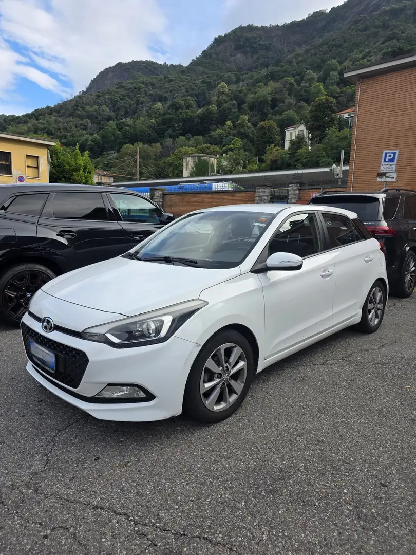 Hyundai i20 5p 1.2 Comfort econext 84cv - 1