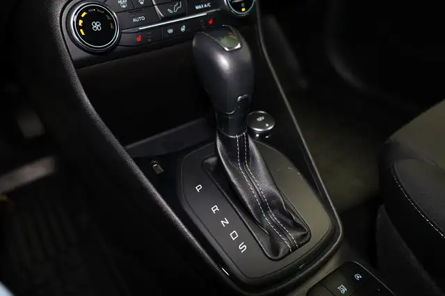 Ford Fiesta view 25