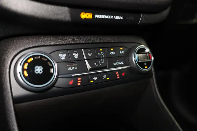 Ford Fiesta view 24