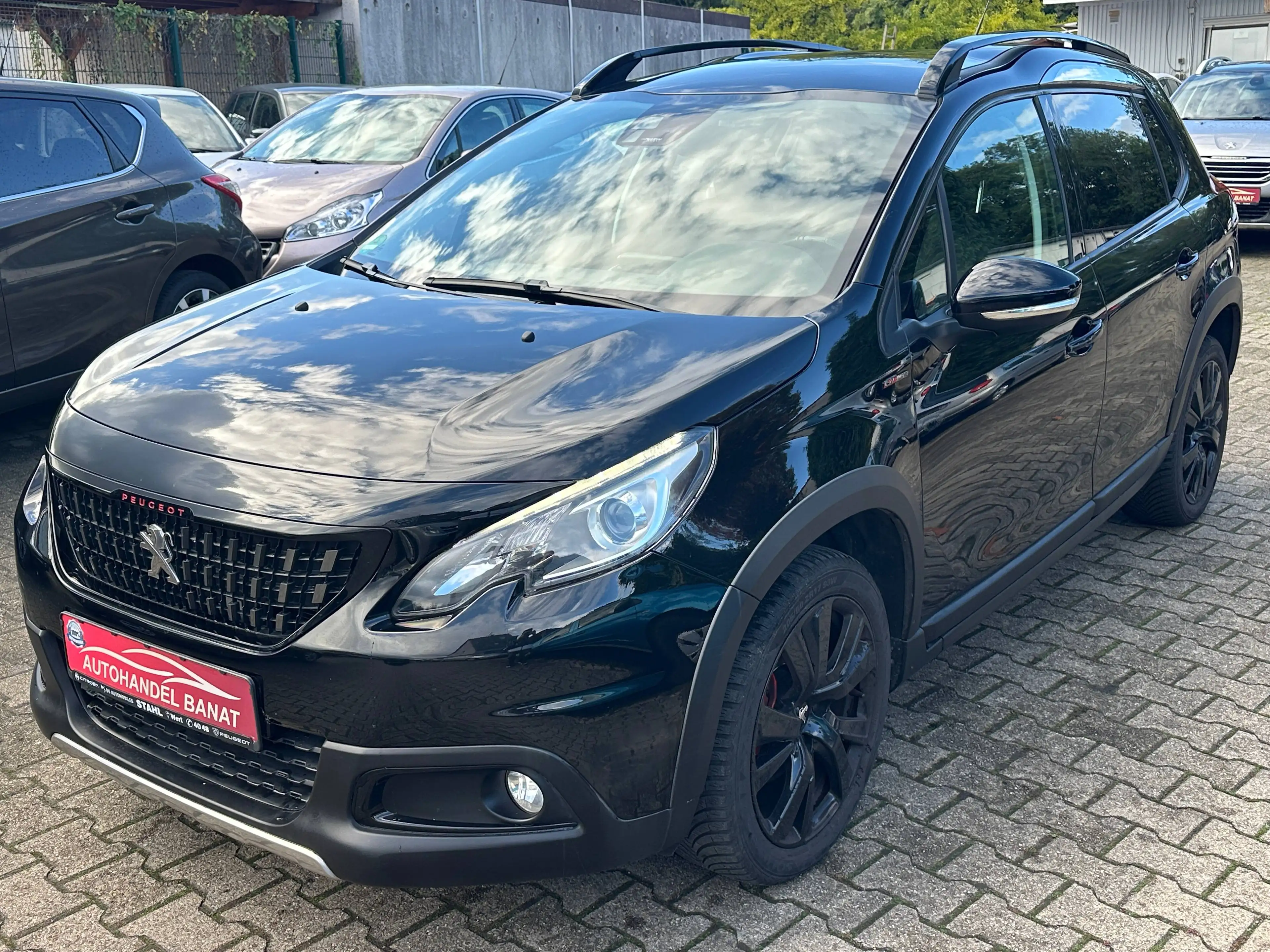 Peugeot 2008 Allure Automatik TÜV NEU
