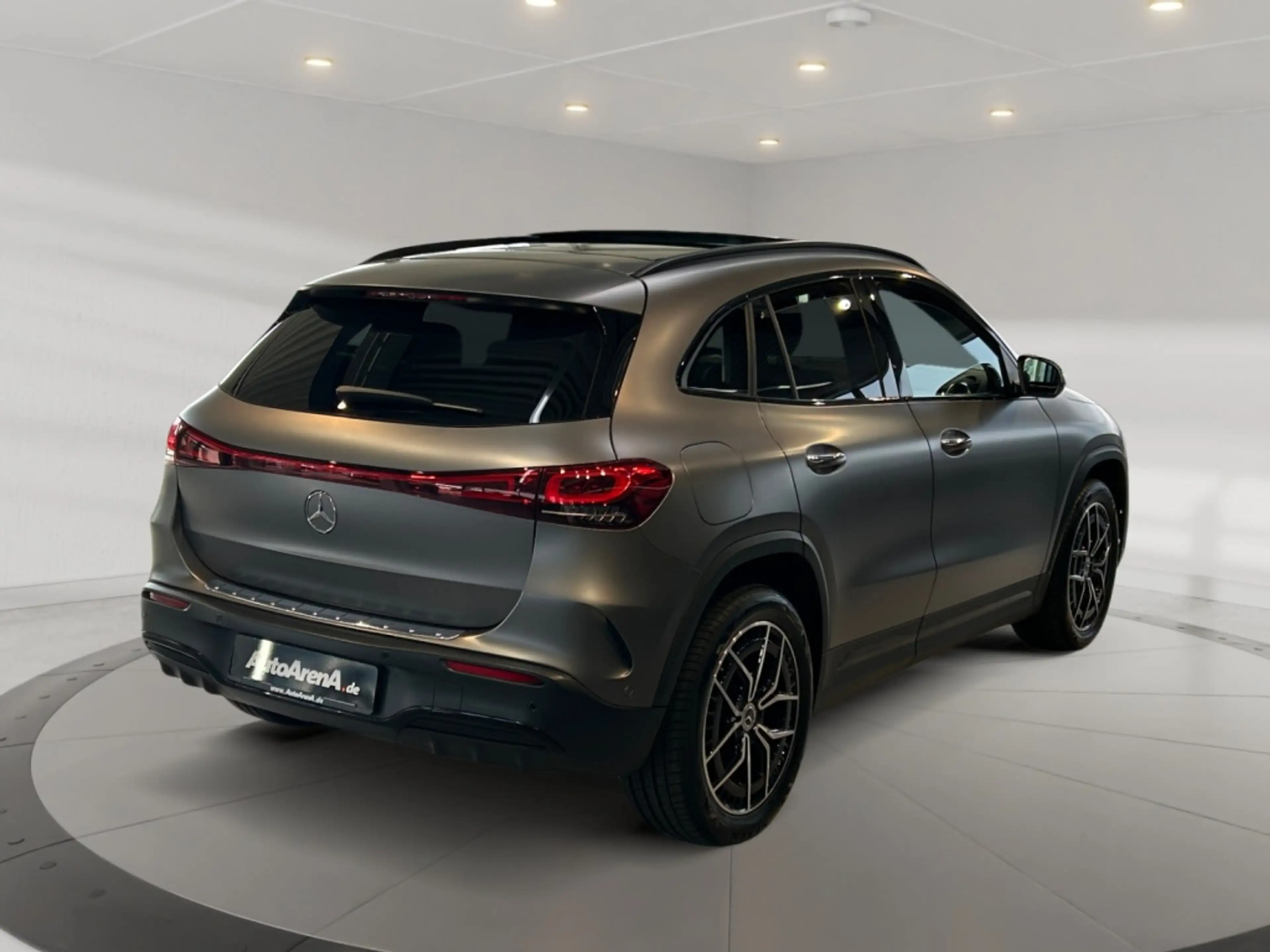 Mercedes-Benz EQA 300 4matic AMG AMG+MBUX+Night+Fahrassist+AHK — photo 4