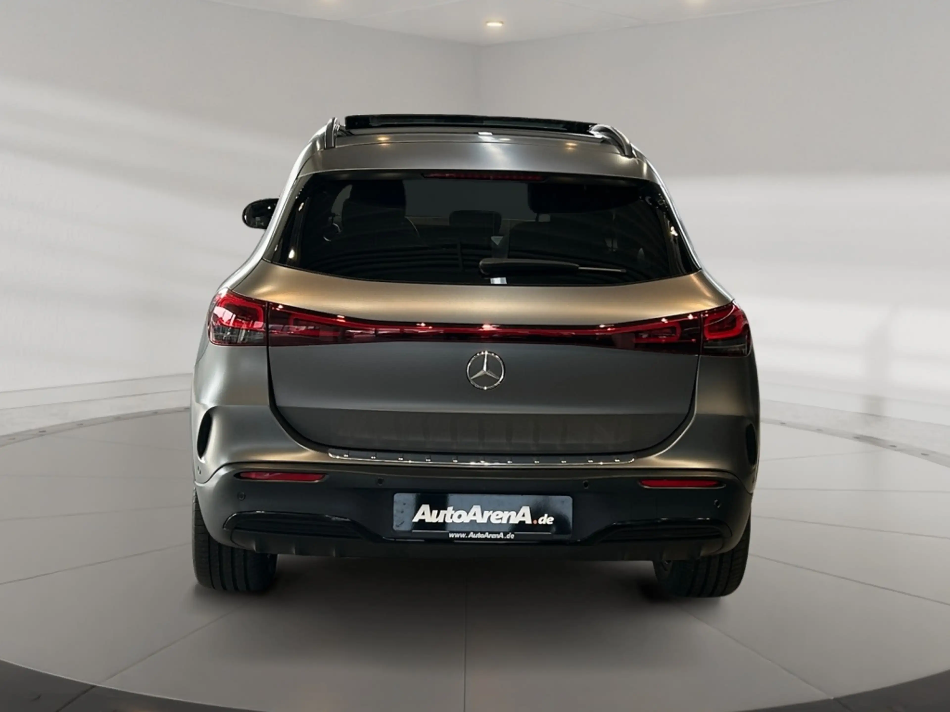 Mercedes-Benz EQA 300 4matic AMG AMG+MBUX+Night+Fahrassist+AHK — photo 6