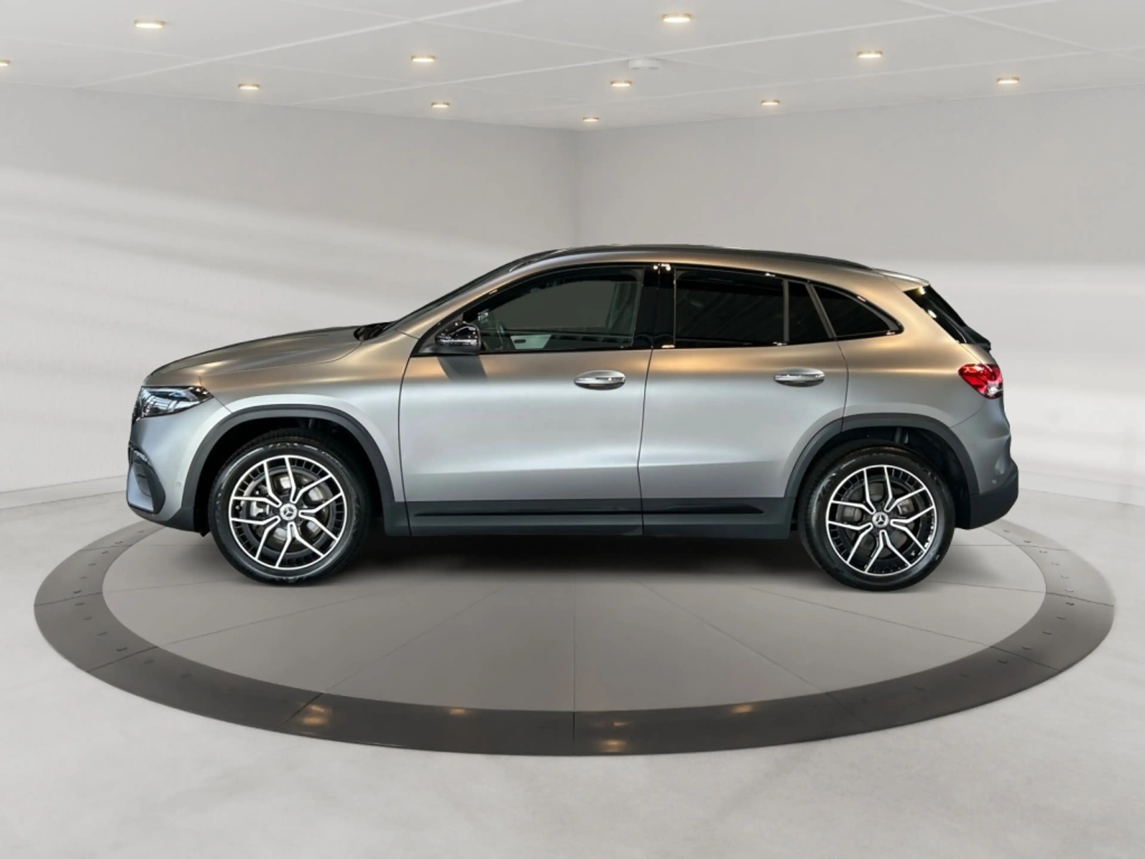 Mercedes-Benz EQA 300 4matic AMG AMG+MBUX+Night+Fahrassist+AHK — photo 5