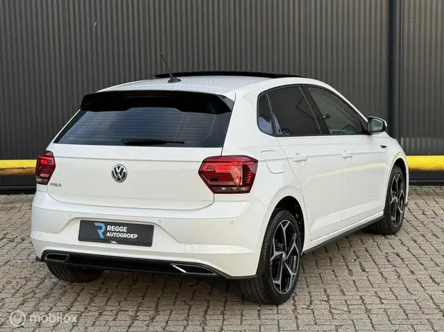Volkswagen Polo view 3