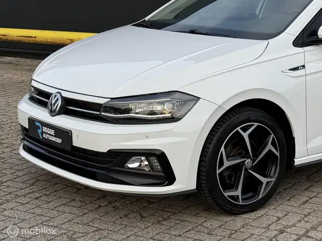Volkswagen Polo view 6