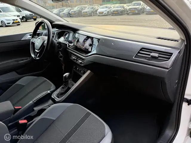 Volkswagen Polo view 13