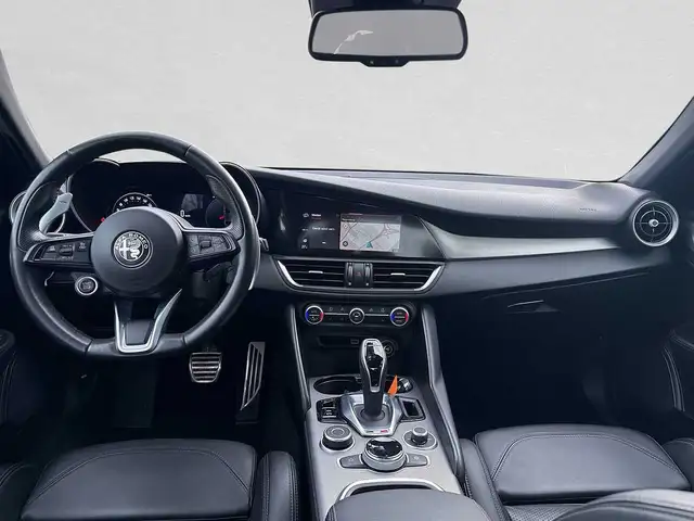 Alfa Romeo Giulia view 7
