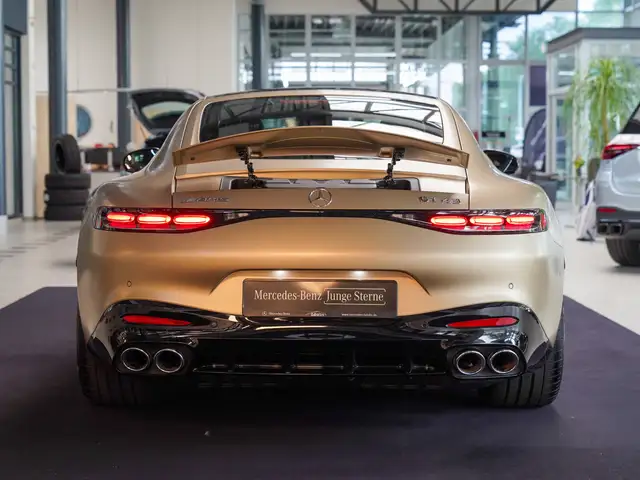 Mercedes-Benz Amg GT view 5