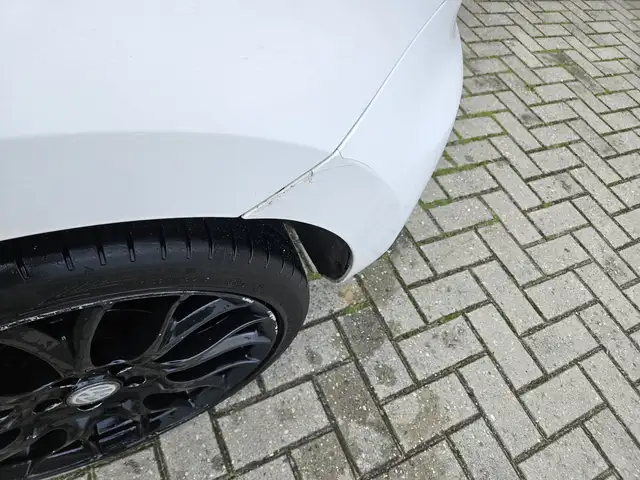 Volkswagen Polo view 5