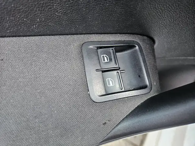 Volkswagen Polo view 7