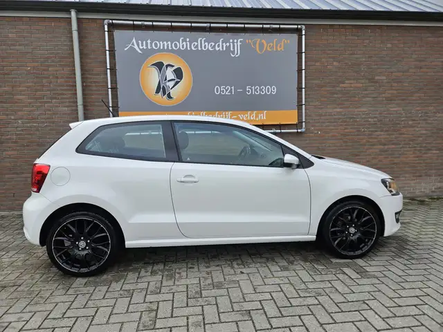 Volkswagen Polo view 28