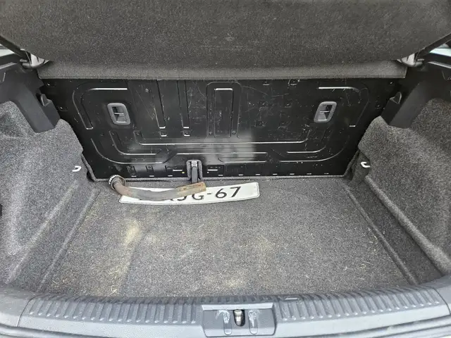 Volkswagen Polo view 26